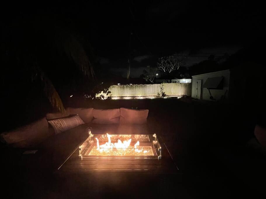 Hot Tub, Tiki Bar, Outdoor Shower, Near Intercoastal Waterway! West Palm Beach Eksteriør billede
