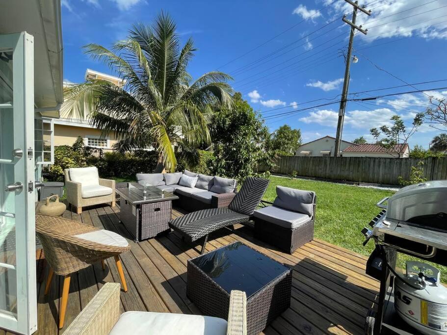 Hot Tub, Tiki Bar, Outdoor Shower, Near Intercoastal Waterway! West Palm Beach Eksteriør billede