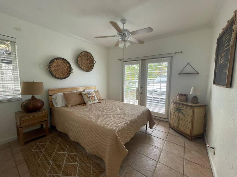 Hot Tub, Tiki Bar, Outdoor Shower, Near Intercoastal Waterway! West Palm Beach Eksteriør billede