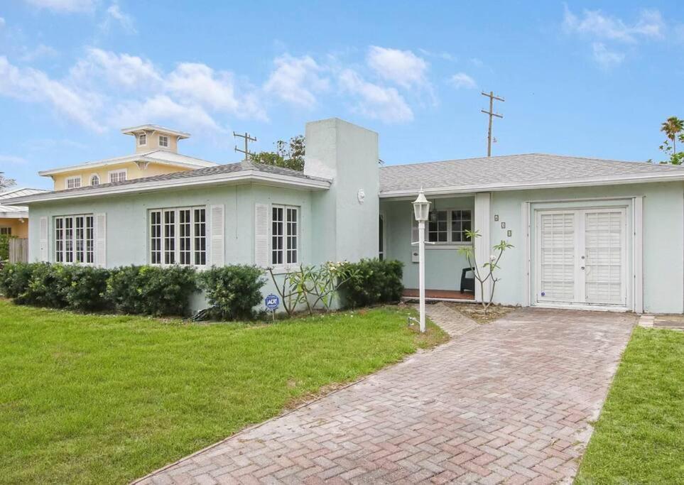 Hot Tub, Tiki Bar, Outdoor Shower, Near Intercoastal Waterway! West Palm Beach Eksteriør billede